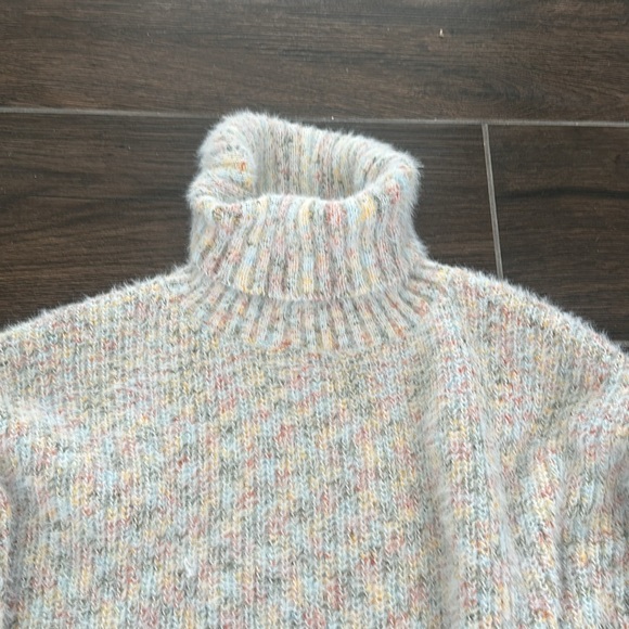 LULU’s Get Creative Cream Oversized cowl turtleneck multi speckled soft sweater - Picture 3 of 5